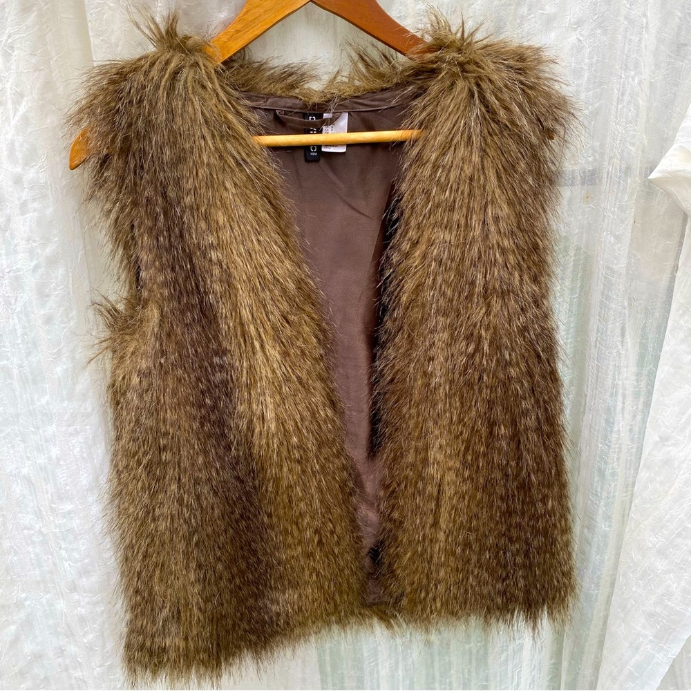 Faux fur vest, size medium, barely used